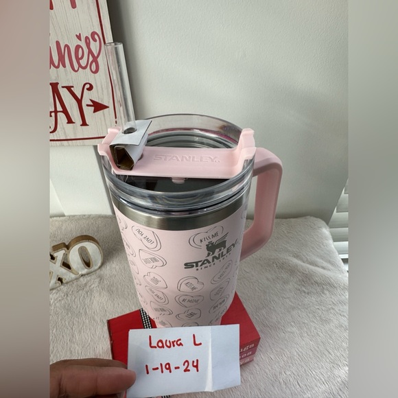 💕Engraved Petal OG 40oz Valentine's Day Stanley💕 - Picture 6 of 14